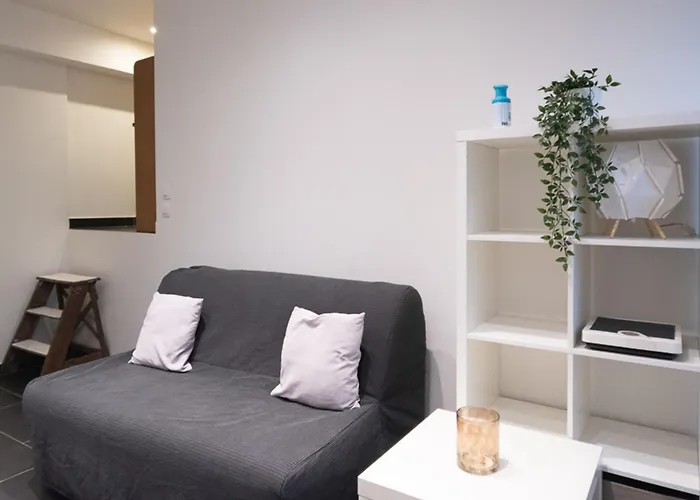 Apartament Lovely In *